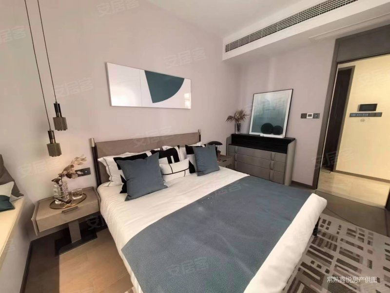 中南林樾149平全新精装未住四房双阳台采光不挡带车位可谈