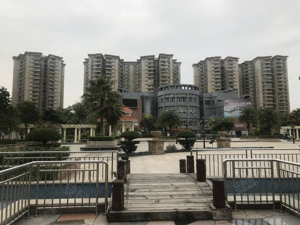 深圳宝安沙井景城花园紧急降价出租 停车方便带泳池 208平米近107可办