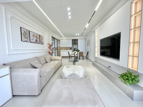 乐山市中新广场瑞松中心城简单干净的租房！长期出租优先！瑞松中心城标准的大两房！出租房源真实图片