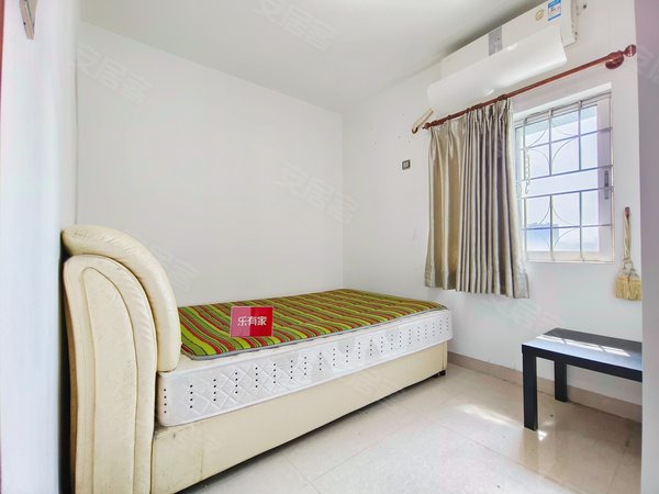 深圳宝安新安泰华大厦(本周必租)免费带看 灵芝地铁旁 全屋朝南 采光