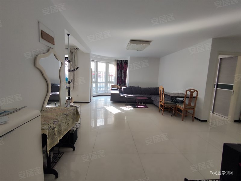 碧海云天 通透三室 老本吉售 看房方便