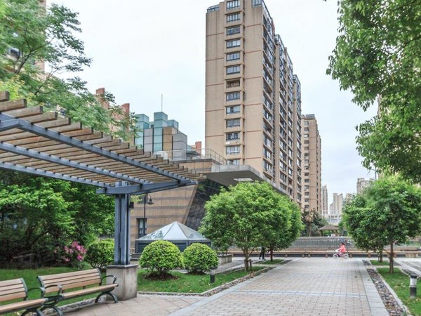 上海长宁天山天山怡景苑威宁路地铁口 精装大两房,高区视野佳,小区