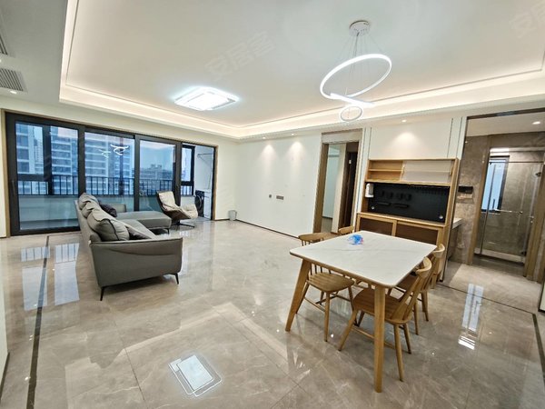 金华婺城江北保利天汇环小金师四中陪读，保利天汇 精装4房 江北市中心 带车位出租房源真实图片