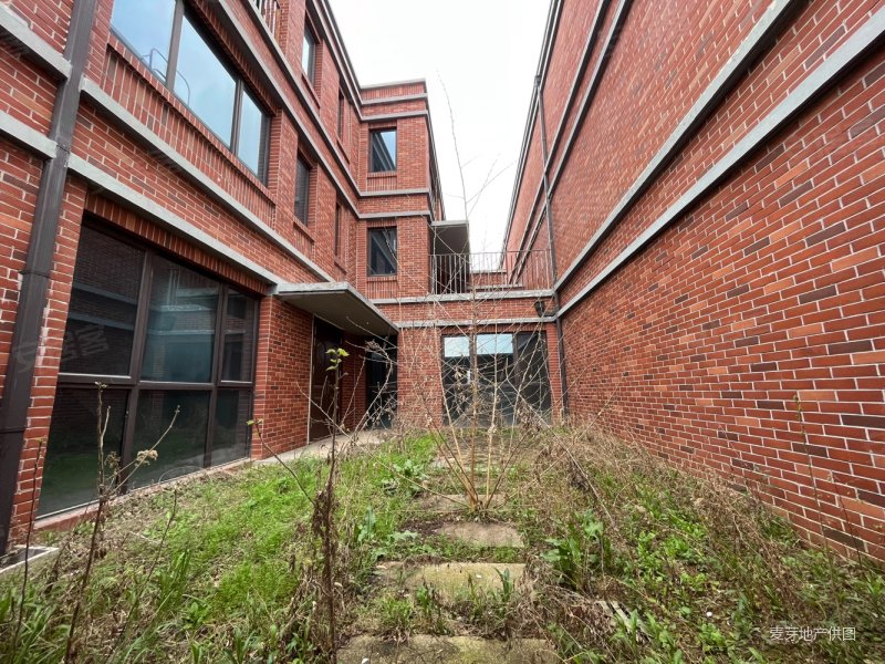 高速云水湾别墅