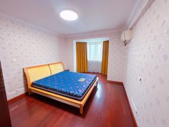 上海普陀甘泉宜川电梯两房两厅双南户型,近3,4号线,近上海火车站,有钥匙网络出租房源真实图片