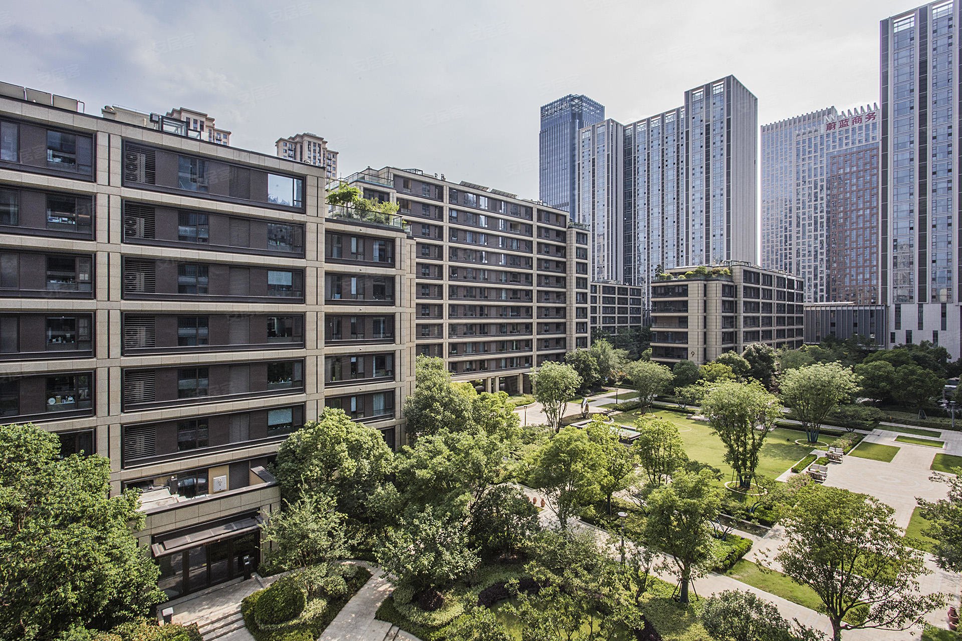 融创合肥壹号院4室2厅3卫169.95㎡南北830万