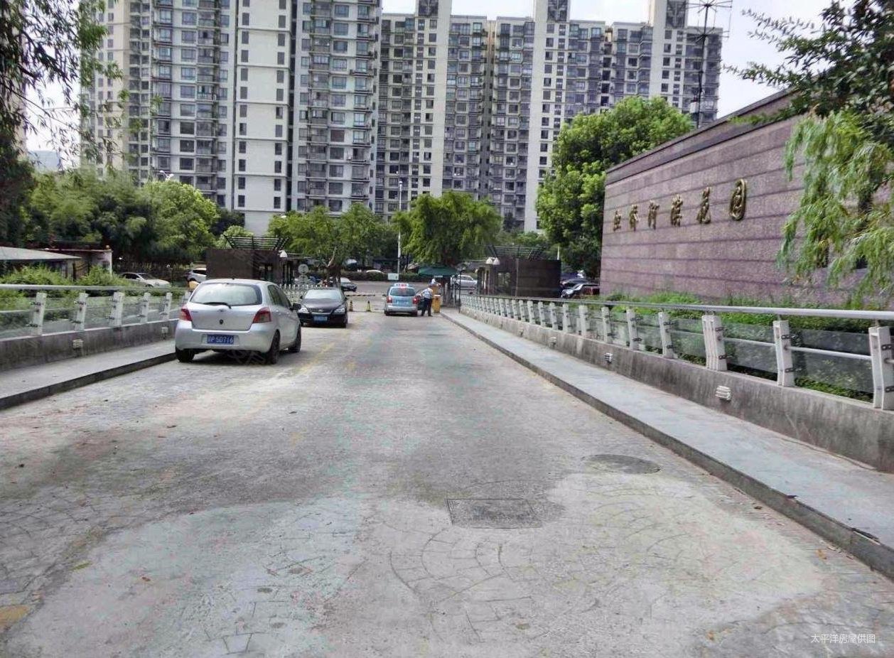 虹桥河滨花园板楼商品房双卫购物方便近医院