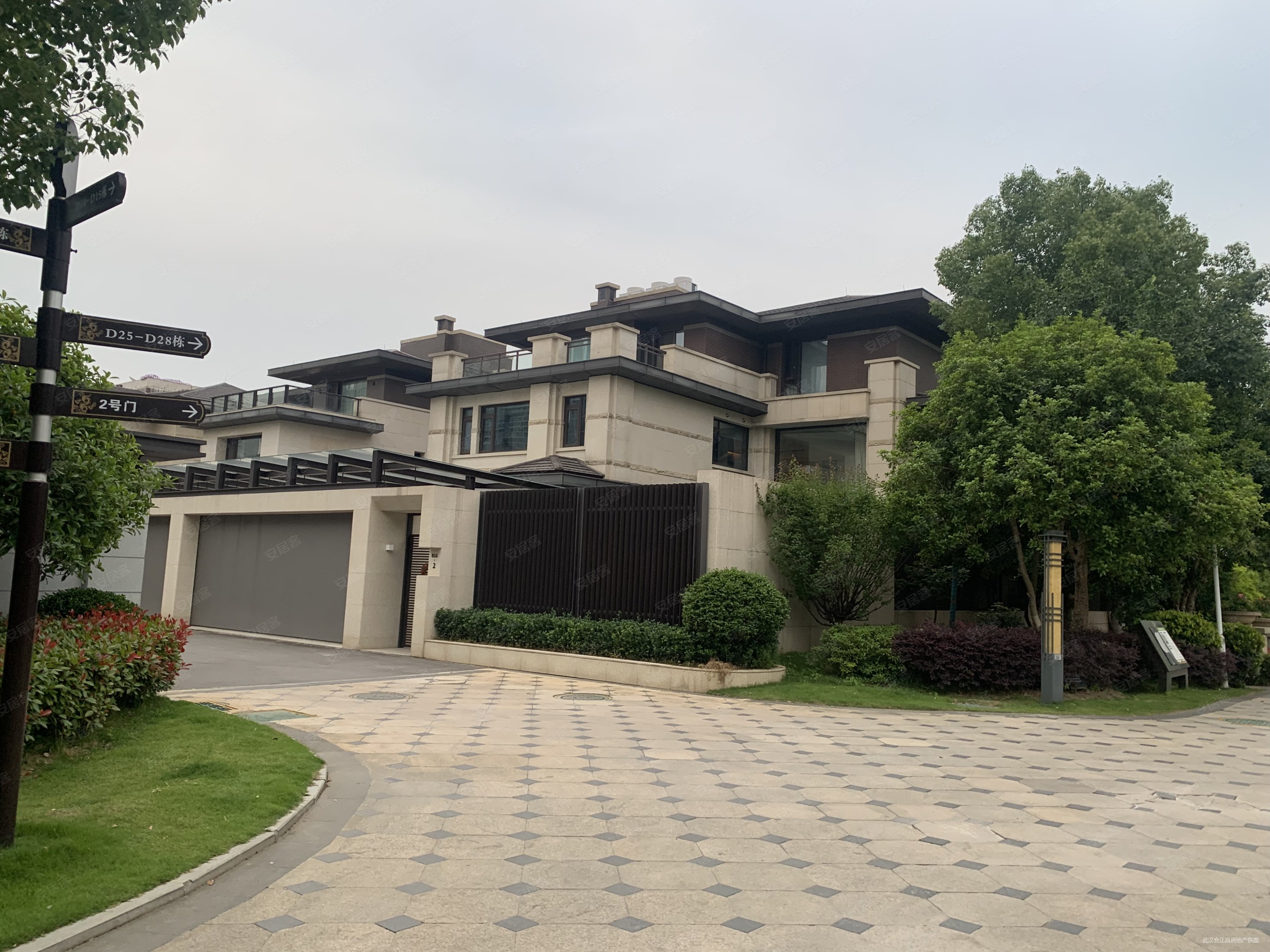 华侨城三期320平的联排仅有东湖别墅皆为孤品品人生之真味