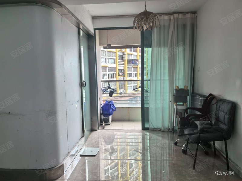 港澳8号正南朝向近医院小区新商品房临地铁