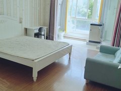 常州金坛新城吾悦广场徐唐新村有独卫出租,设施齐全。房子无介绍钱。干净整洁出租房源真实图片