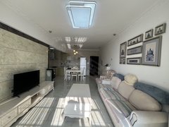 河池金城江金城江城区城西60米大道电梯房，精装修两房两厅一卫，家电家具齐全！出租房源真实图片