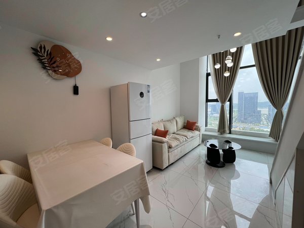 【多图】世界城创世界,光谷东租房,精装loft 超大落地窗 采光非常好