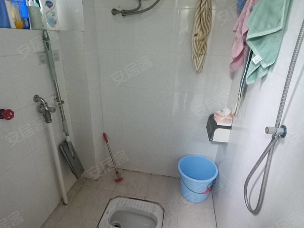 桂林灵川八里街城区漓水书香漓水书香,精装2房3楼,空调2台,家具家电齐全拎包入住出租房源真实图片