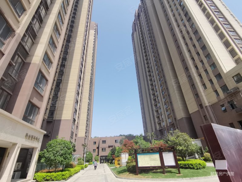 万富熙悦城3室2厅1卫126㎡南北92万