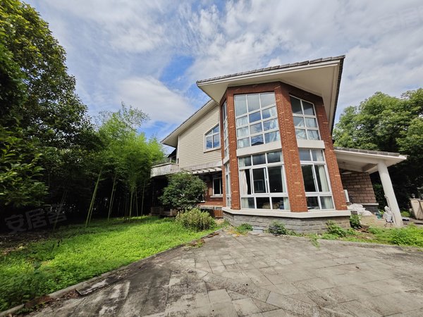 杭州富阳银湖金苑山庄独栋别墅大花园两层独立车库适合摄影直播工作室