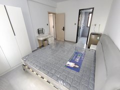 嘉兴平湖平湖市区汇景幸福里 单间独卫 押一付一 近批发市场 大润发 服装城出租房源真实图片