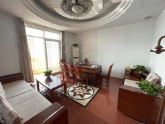 武汉江夏庙山湖面独栋别墅 八百平带花园 可摄影接待 近枫叶国际学校出租房源真实图片