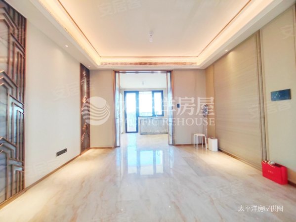 上海星河湾(三期)3室2厅2卫173.69㎡南北1650万