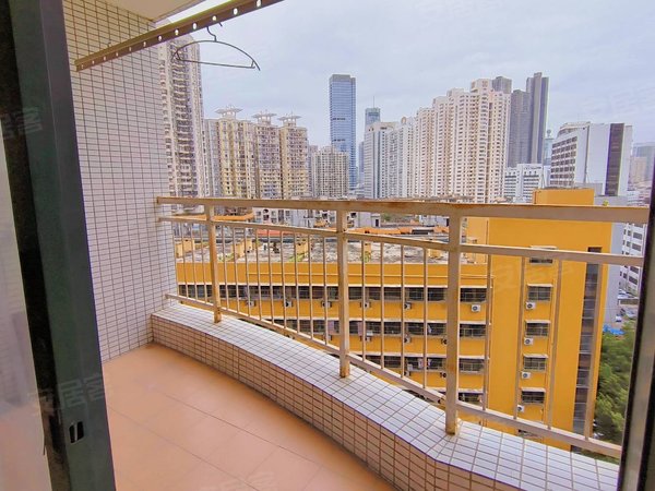 深圳罗湖黄贝岭环岛丽园怡景地铁口花园小区 精装两房 家私家电齐全