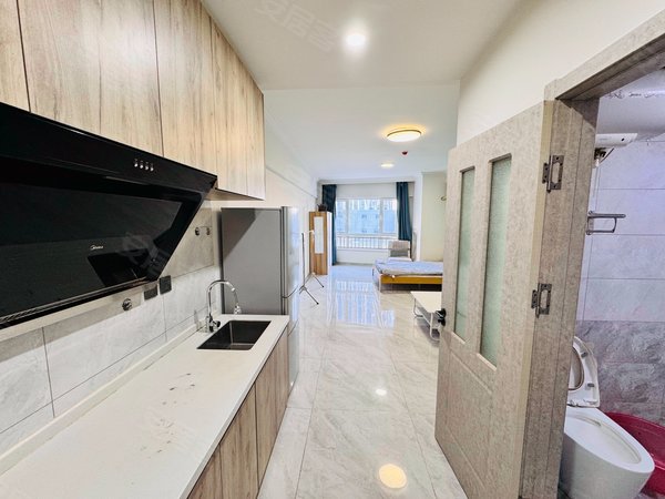 大连开发区万达广场万达广场(金州)万达广场 精装修一室大户型可押一付一家具家电齐全近比优特超市出租房源真实图片