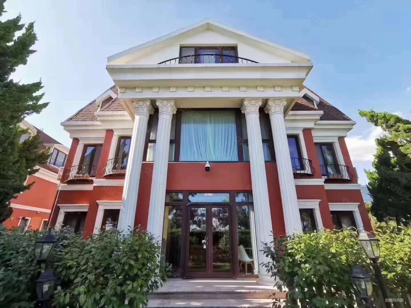 利用率高,崂山弄海园(别墅)二手房,5500万,5室2厅,4卫,450平米-青汉