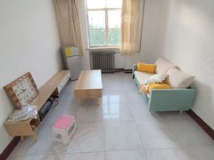 天水秦州秦州城区石马坪塑料厂隔壁 一师家属院 一室拎包入住租金1000出租房源真实图片