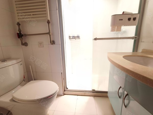 大连中山昆明街伊景华园出租伊景华园一室南向住宅出租房源真实图片