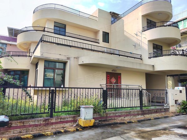 龙泉别墅,3层大面积,独栋大花园,居家办公出租房源真实图片