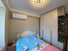湖州吴兴八里店镇包物业带车位第一次出租 自住品牌家电定制家具 密码锁看房方便出租房源真实图片