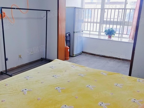 郑州管城凤台路伟业财富中心短租半年 整租一室 3号线地铁口 凤凰茶城