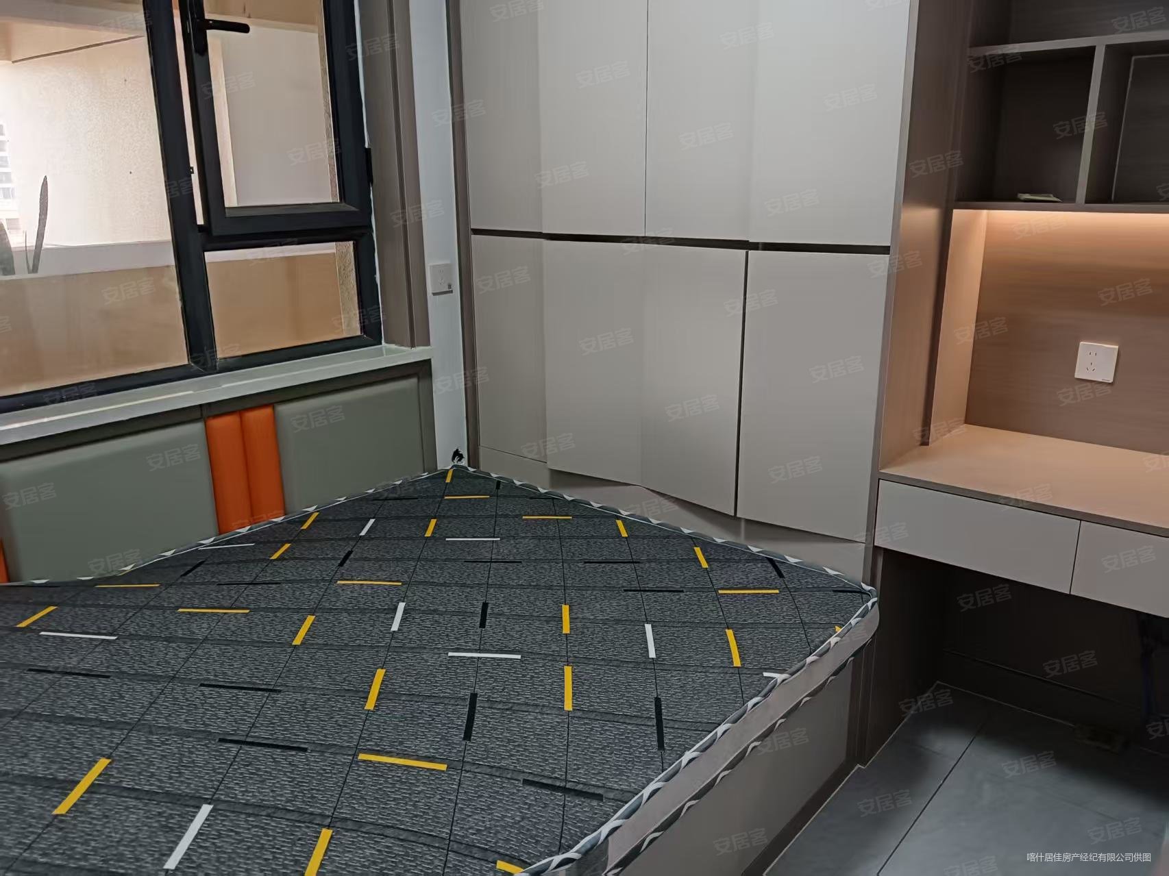 中佑熙悦城3室2厅2卫114㎡南北60万