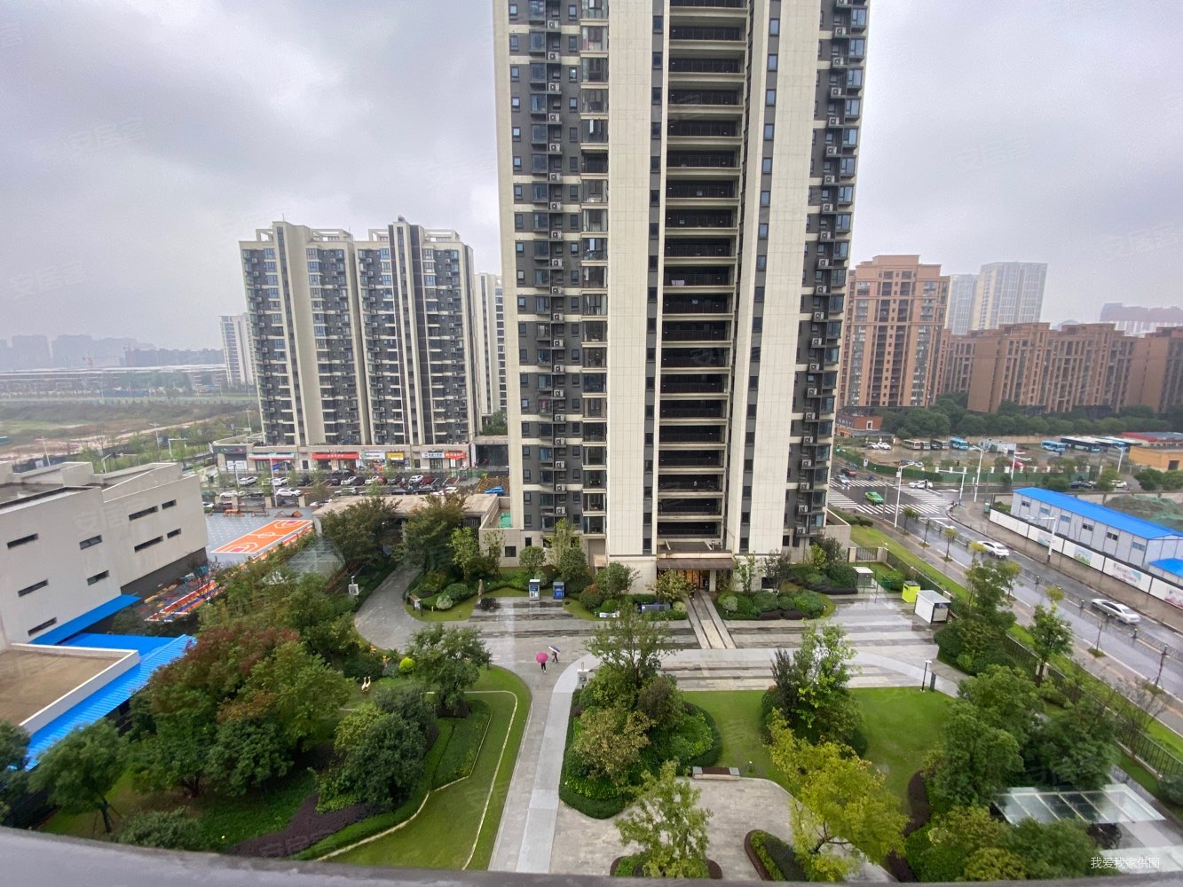 华侨城二期精致三房两卫拎包入住家门口站前外国语随时看