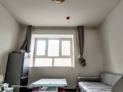 和田和田市团结广场环湖小区一室一厅出租拎包入住出租房源真实图片
