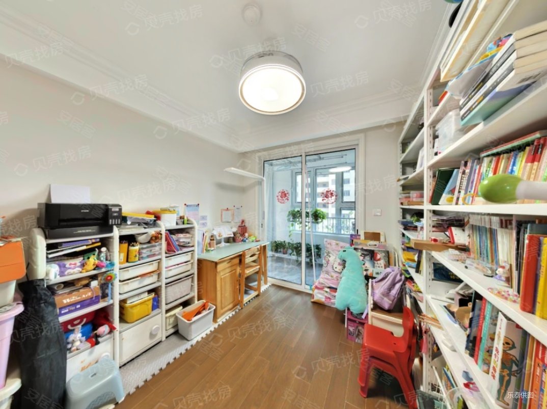 新城玖珑湖3室2厅2卫129.83㎡南北159万