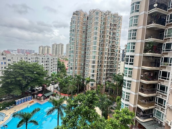 深圳宝安福永金石雅苑立新湖大3房 精装修  格局宽敞舒适  看房方便