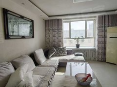 阿拉尔幸福路国际商贸城新苑小区  两室两厅 简单装修出租房源真实图片