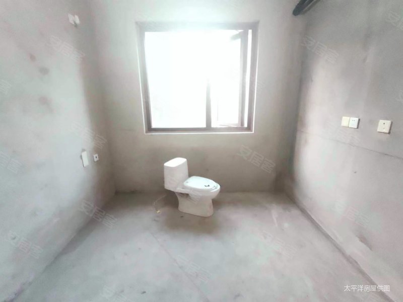 上海房产网>上海二手房>闵行二手房>龙柏金汇二手房>紫藤华庭>