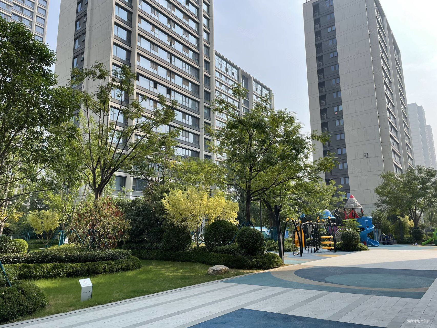 陆港绿城西安全运村芳菲郡
