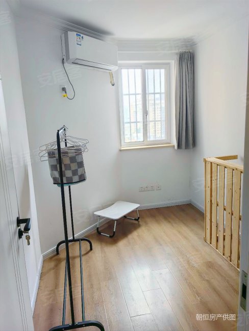 金宝花园 临地铁 交通便利 中间楼层采光好 医疗配套成熟