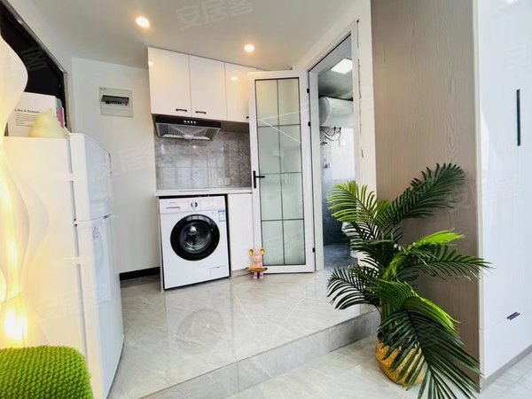 鼓楼医院 玄武湖 紫峰大厦 鼓楼地铁口精装单室套,玄武租房-南京58