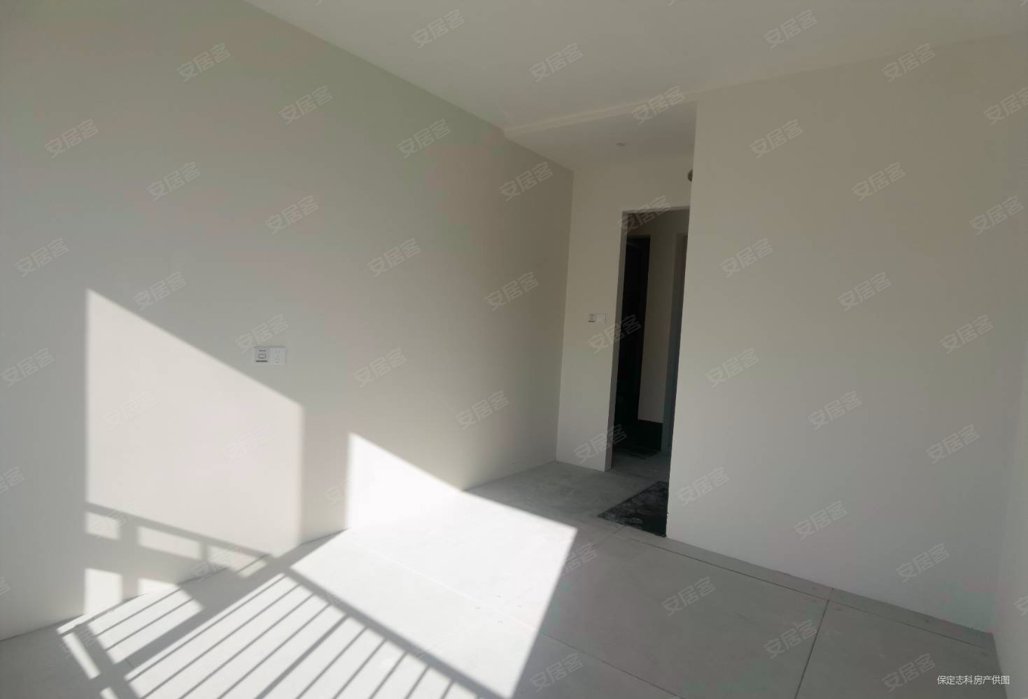 御景风荷3室2厅2卫133.64㎡南北119.8万