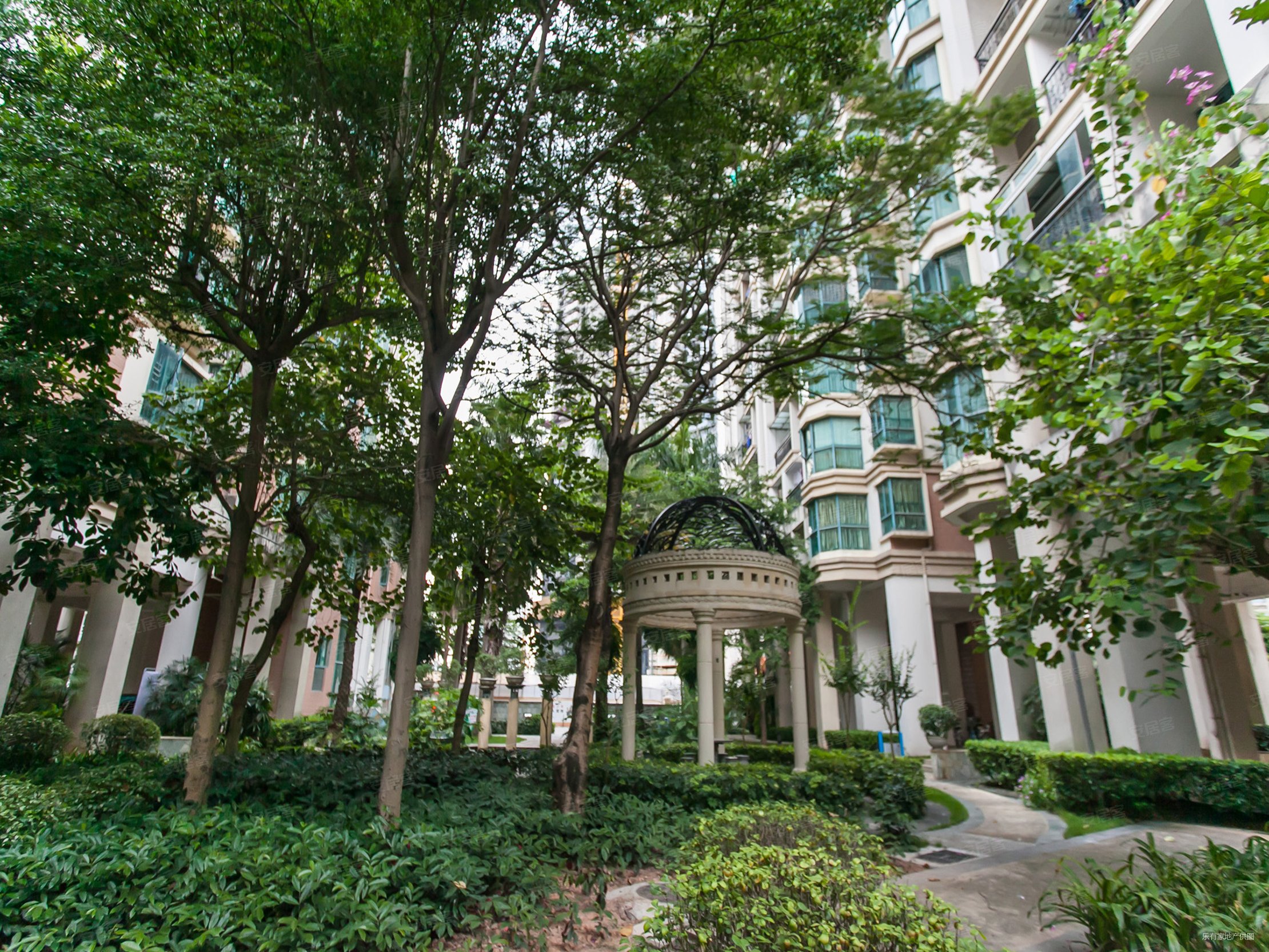 英伦名苑三期家具家电齐全4室,舒适环境等你享受,英伦名苑(三期)二手