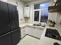 吴忠利通吴忠万达广场钻石城公寓，精装修，带家具家电拎包入住，离万达1500米左右出租房源真实图片