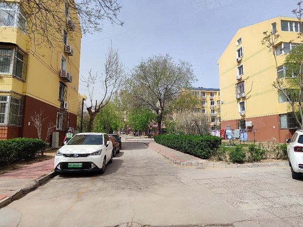 北京顺义新国展莲竹花园国展地铁15号线商圈 一路之隔,步行到国展