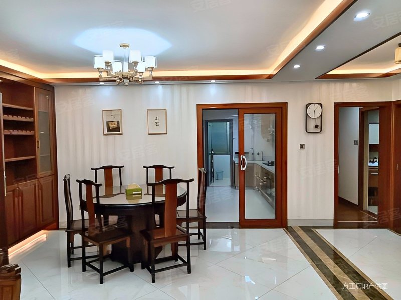 惠州西湖旁4a景区丽日花园豪装三房130平出售送高档红木家具