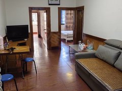 达州渠县万兴广场物资局7楼。电梯房。家具家电齐全出租房源真实图片
