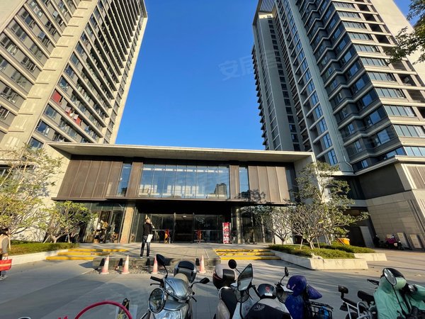 厦门同安城南融创大同府brt第三医院站银城明珠对面万科物业管理高端