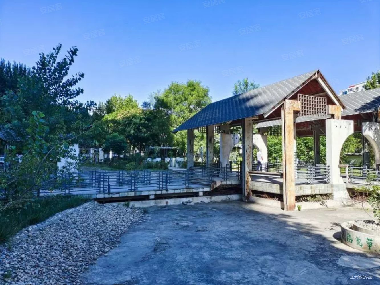 海天尚景园3室1厅2卫147.93㎡南北550万