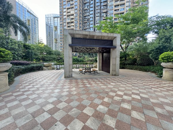 深圳南山前海佳兆业前海广场佳兆业前海广场 2室2厅1卫 精装朝南 配套