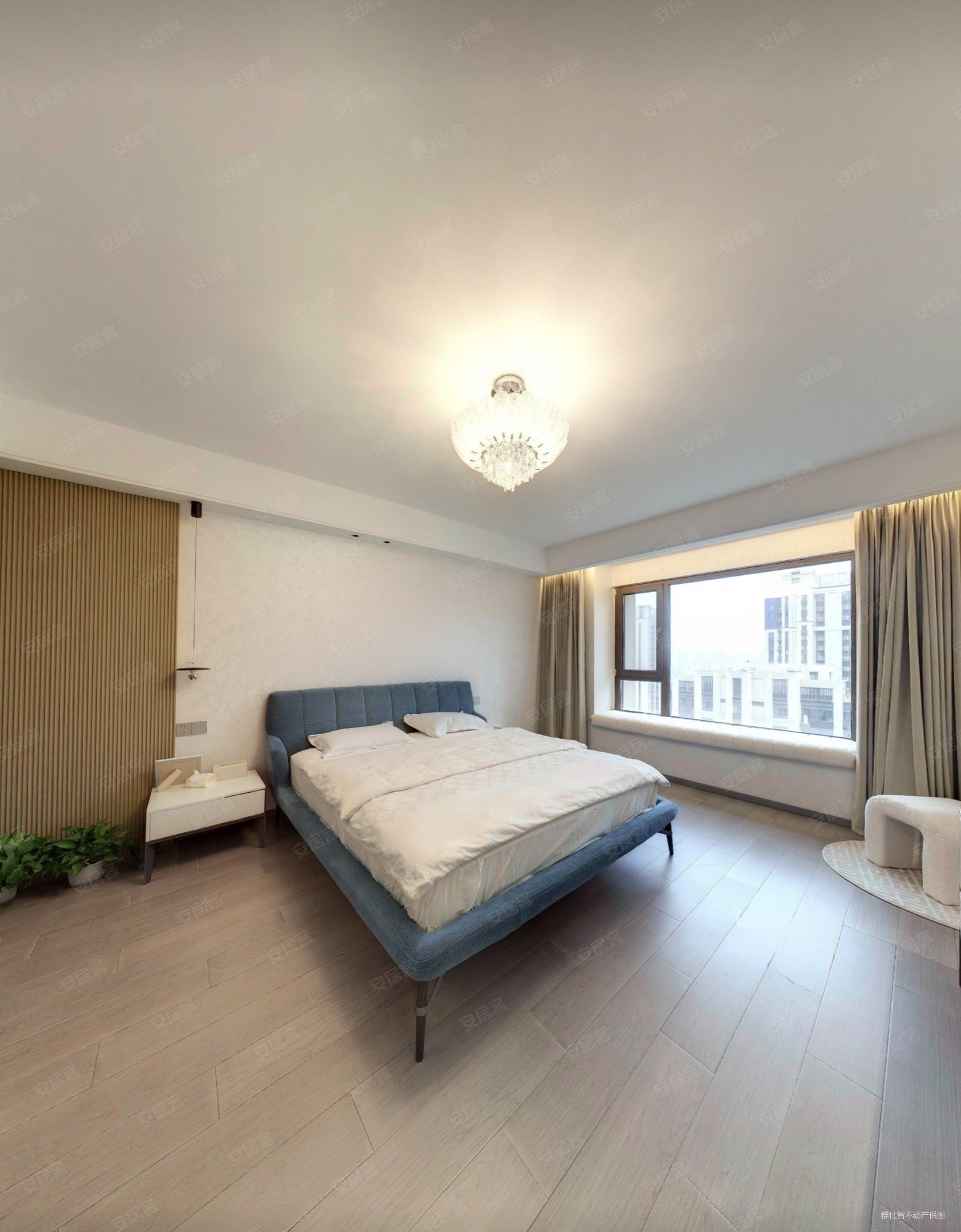 天鹅湖moma三期4室2厅2卫196.3㎡南北830万